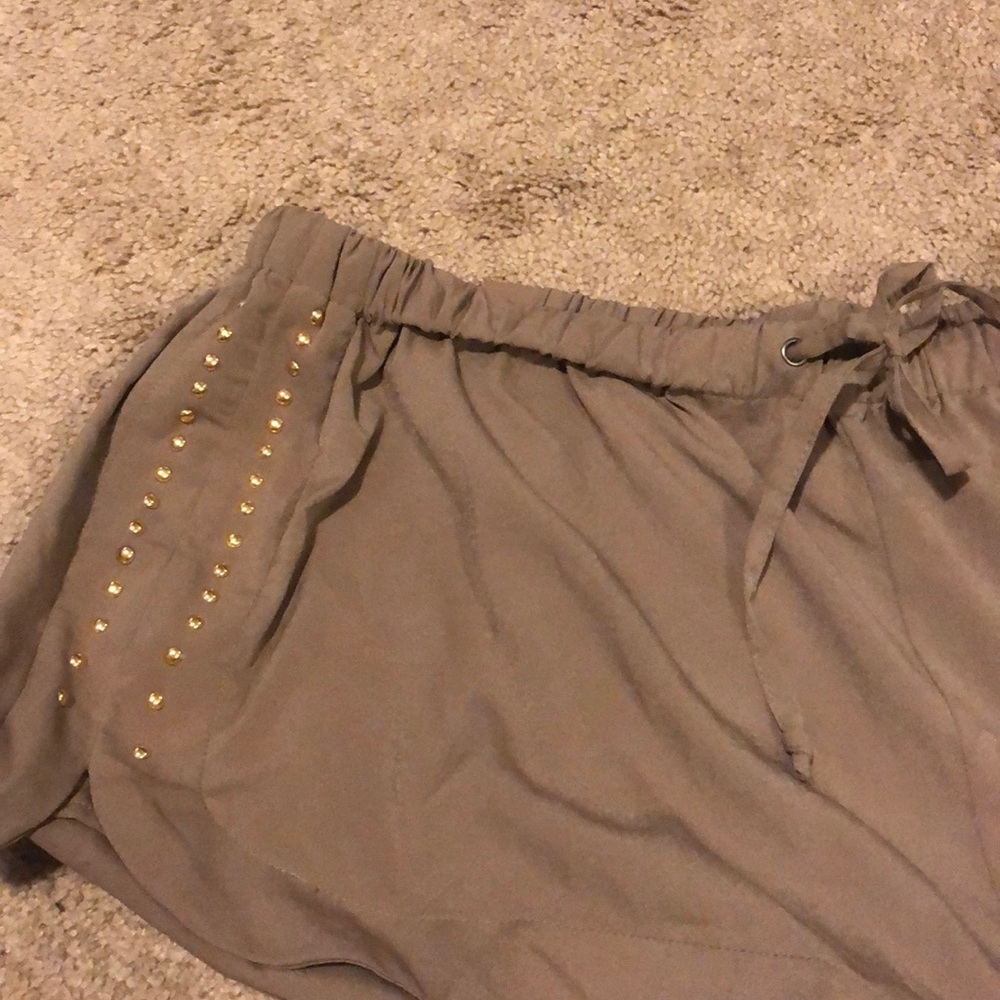 Shorts - Picture 7 of 7